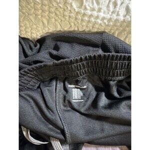 amazon essentials mens shorts
